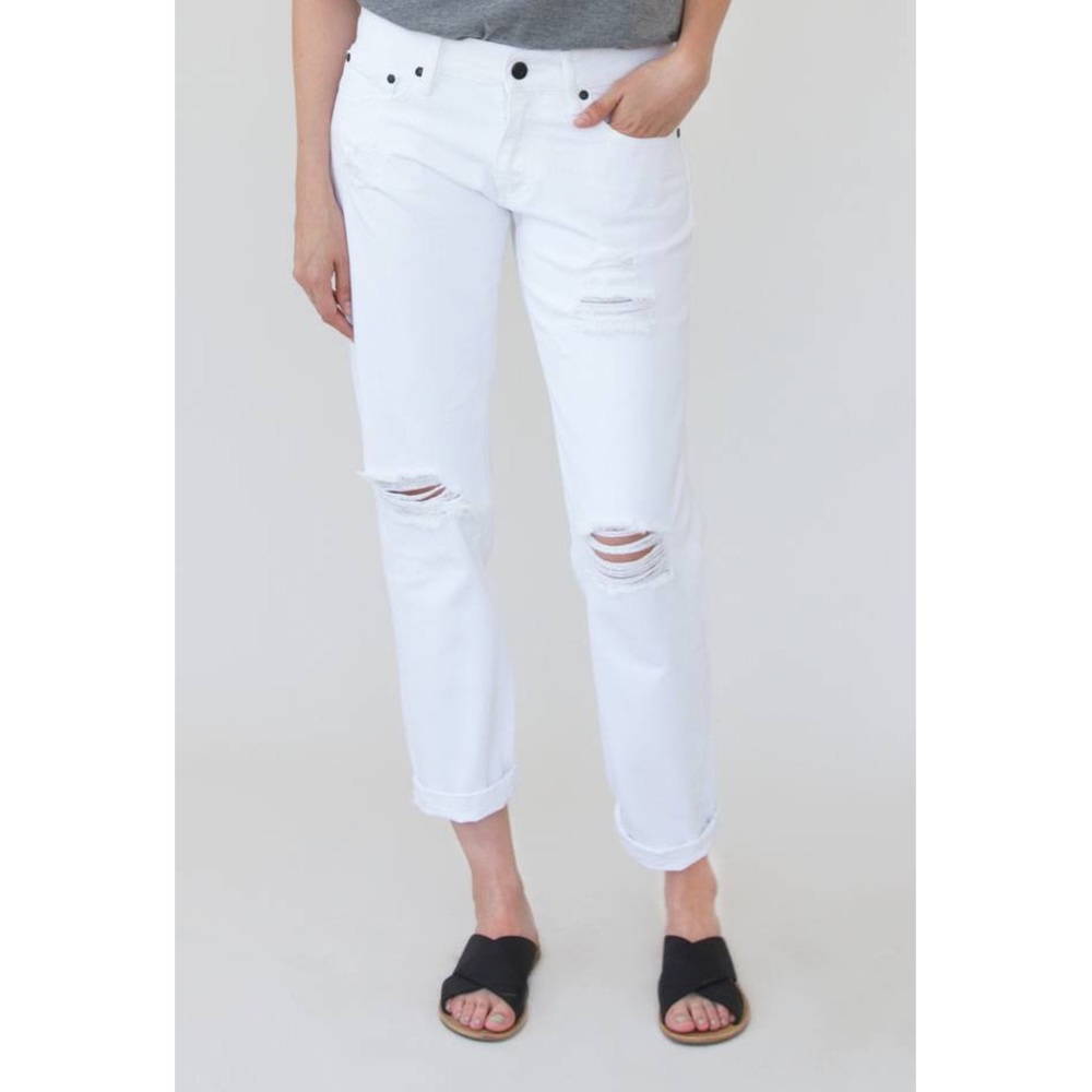 Sincerely Jules white boyfriend jeans NWT